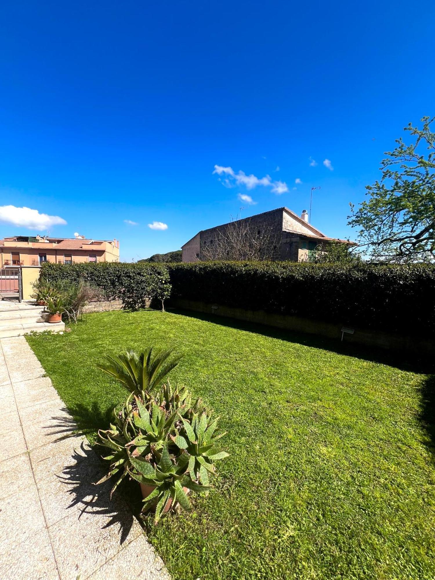 Appartamento Tra Il Borgo E Il Lago Anguillara Sabazia Luaran gambar